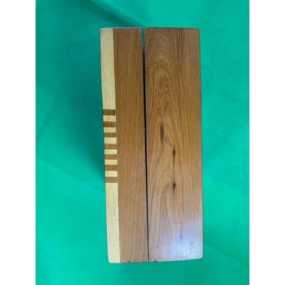 Wood Keepsake Jewelry Box Inlaid Shell Mosiac Hinged Box 4"x4" EUC - Picture 9 of 9